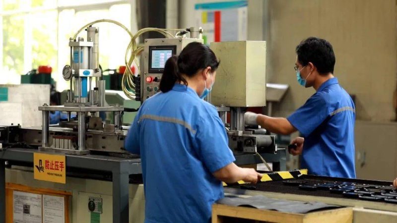 汽车零部件定制加工设备：核心要求与选型要点